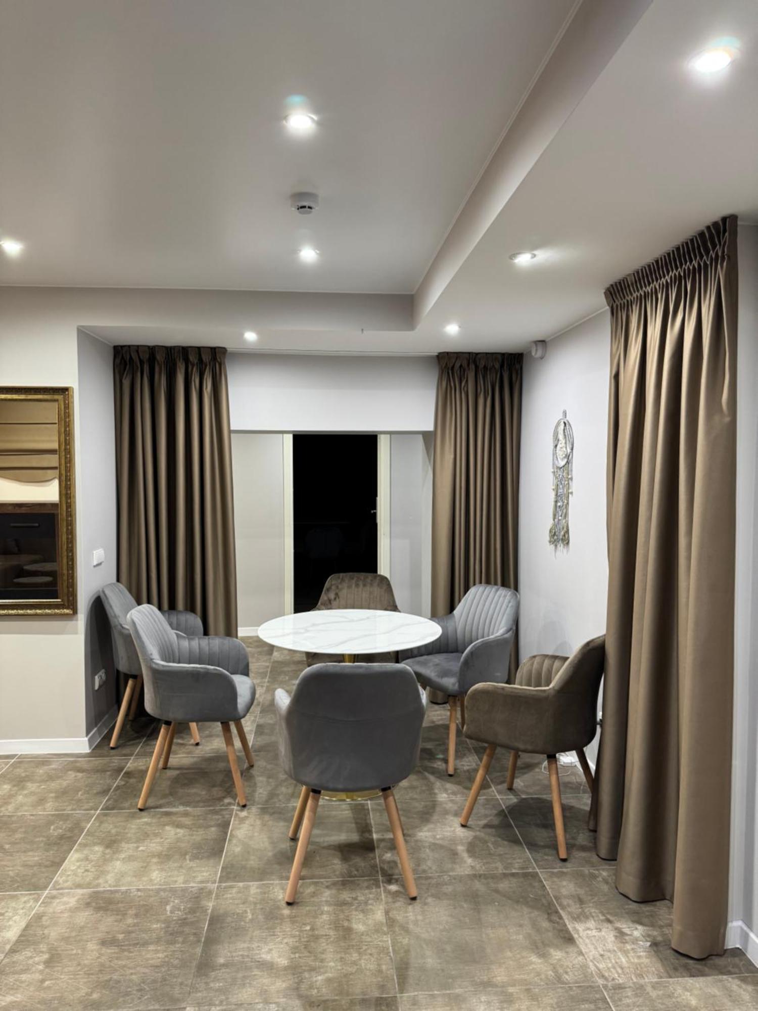 Dharma Stay Apartamentai Telšiai Extérieur photo